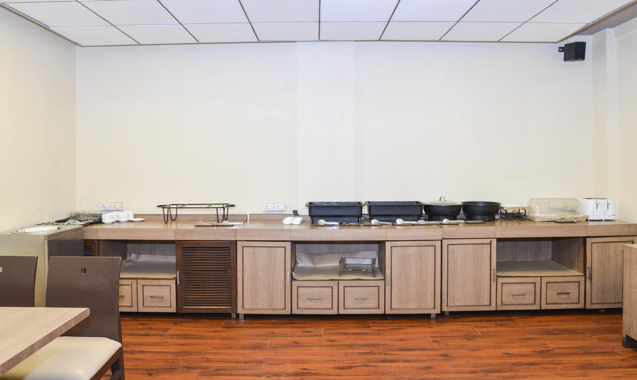 Treebo Check In By Oran Hotel New Delhi Ngoại thất bức ảnh