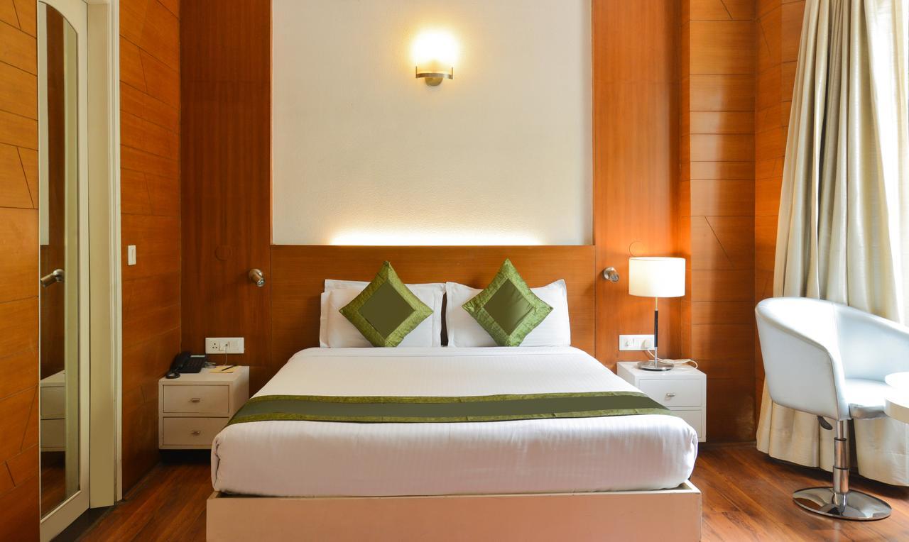 Treebo Check In By Oran Hotel New Delhi Ngoại thất bức ảnh